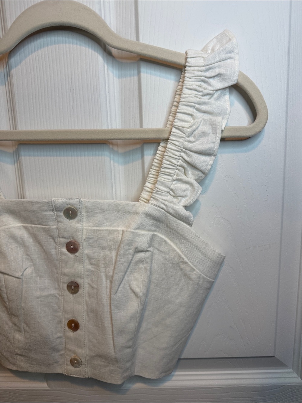 Choosy Ivory Ruffle-Strap Button Front Crop Top - Picture 4 of 7